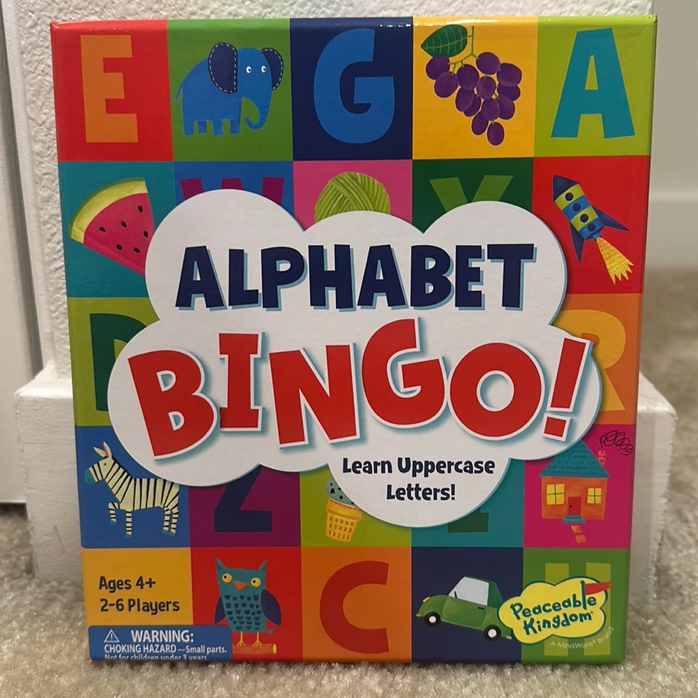 Peaceable Kingdom Alphabet Bingo! Letter Learning Game Ages 4+
